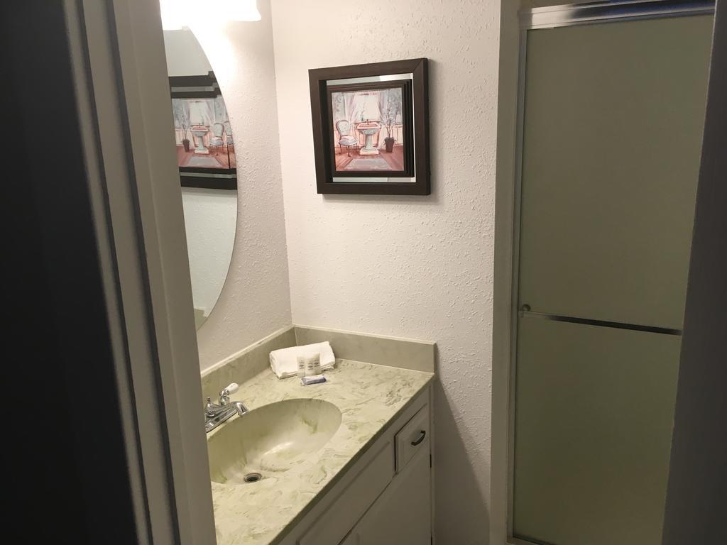 Hotel Burgess Reedley Luaran gambar