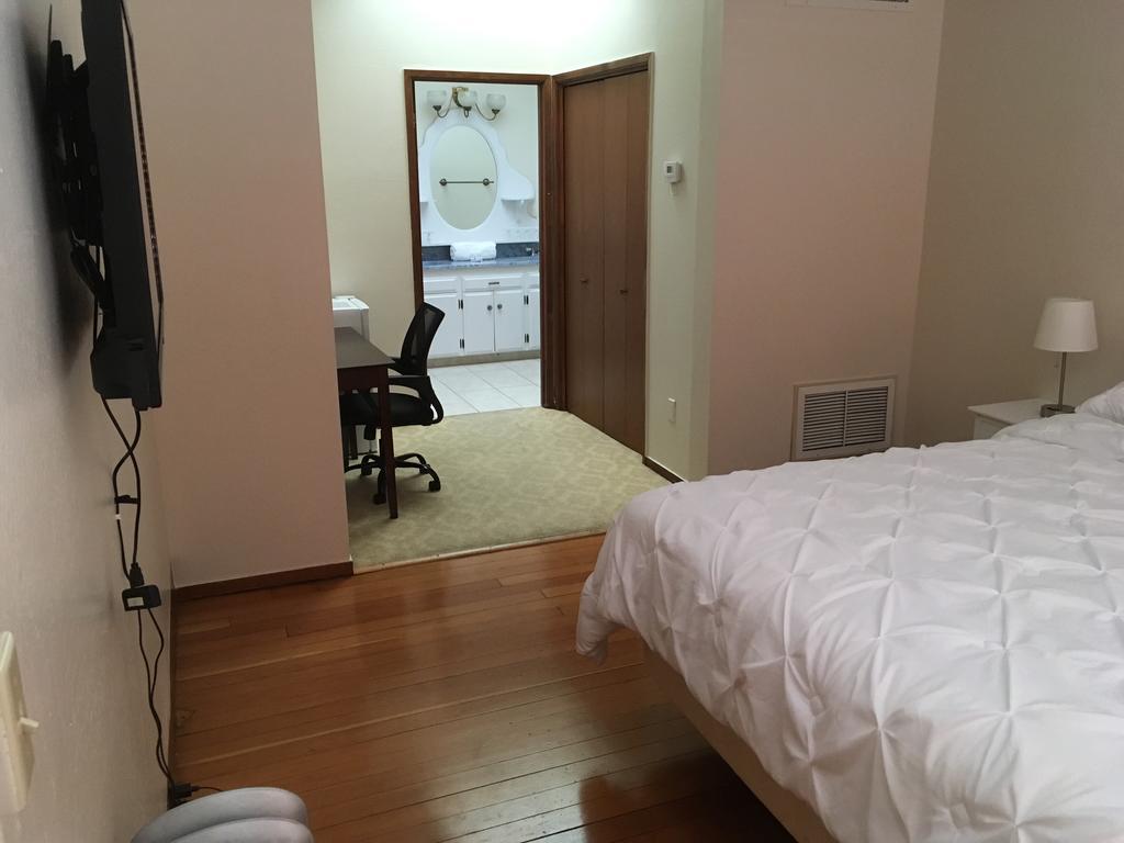 Hotel Burgess Reedley Luaran gambar