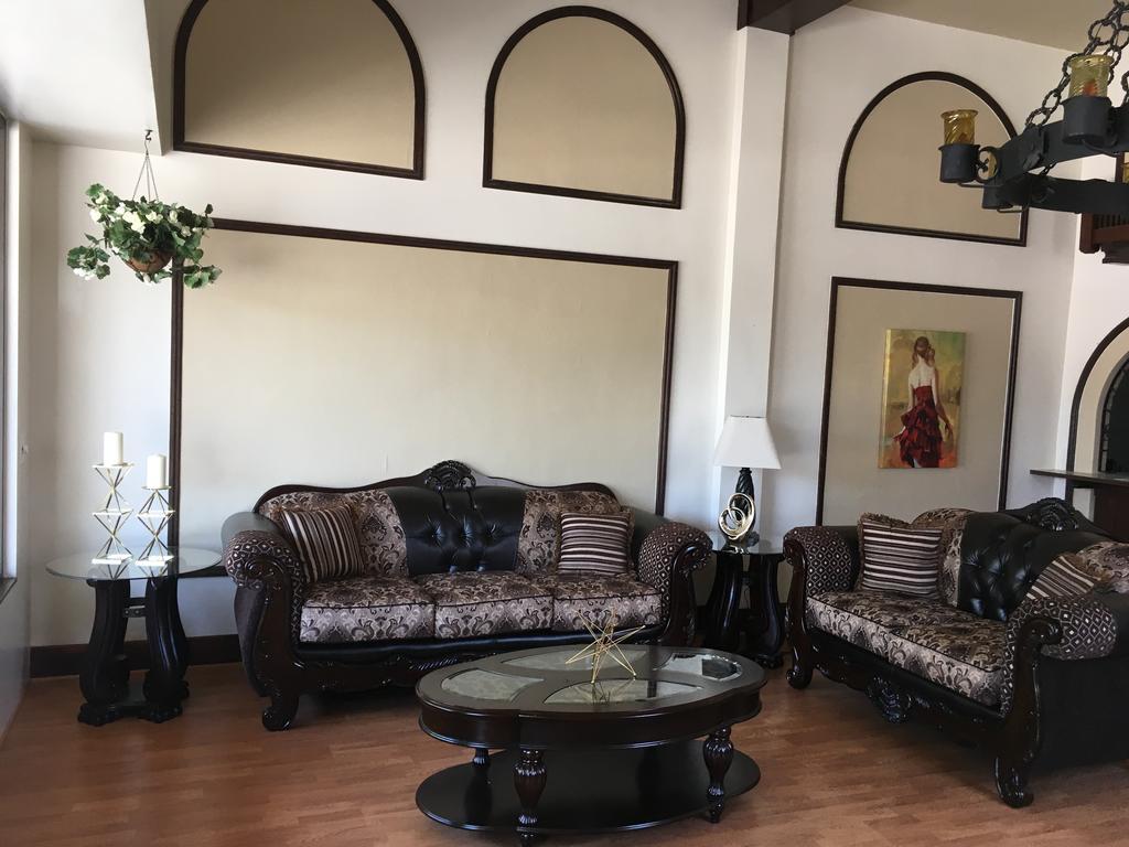 Hotel Burgess Reedley Luaran gambar