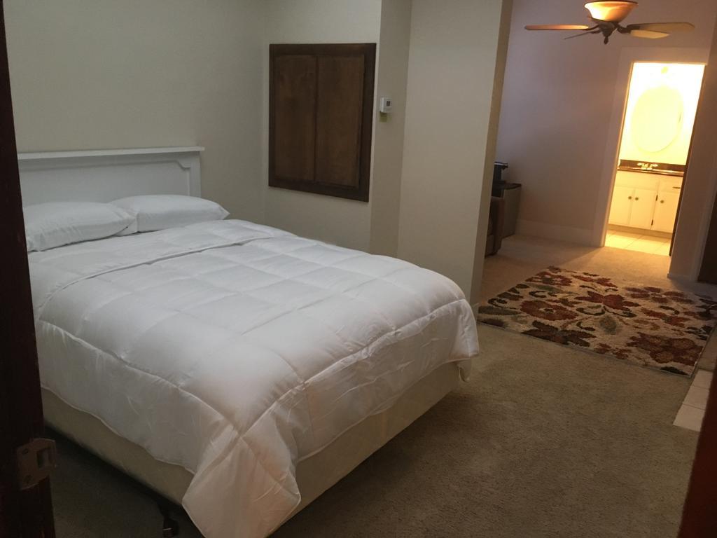 Hotel Burgess Reedley Luaran gambar