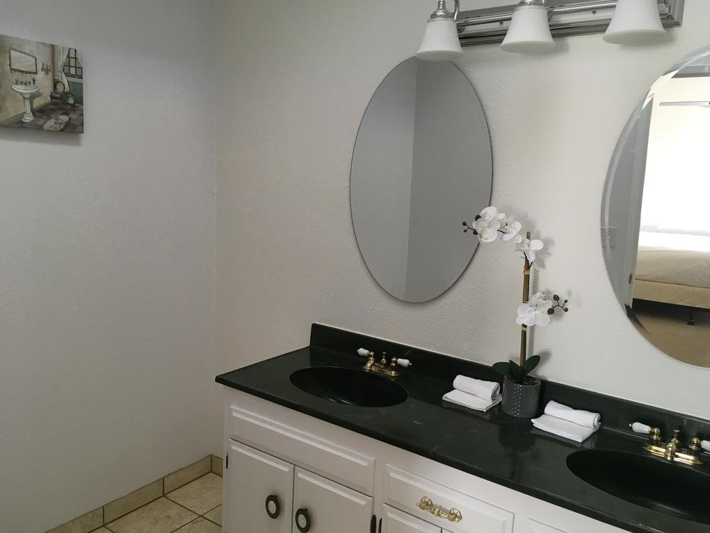 Hotel Burgess Reedley Luaran gambar